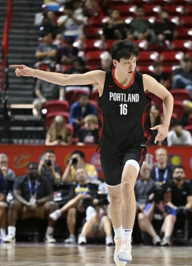 中国球员杨瀚森结束 NBA 夏季联赛征程 将回国助力男篮亚洲杯